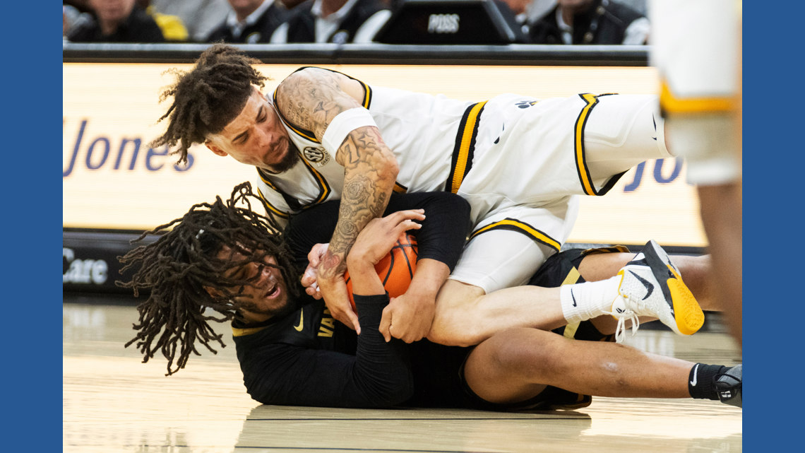 Missouri holds off No. 19 Vanderbilt 81-80 after squandering big lead