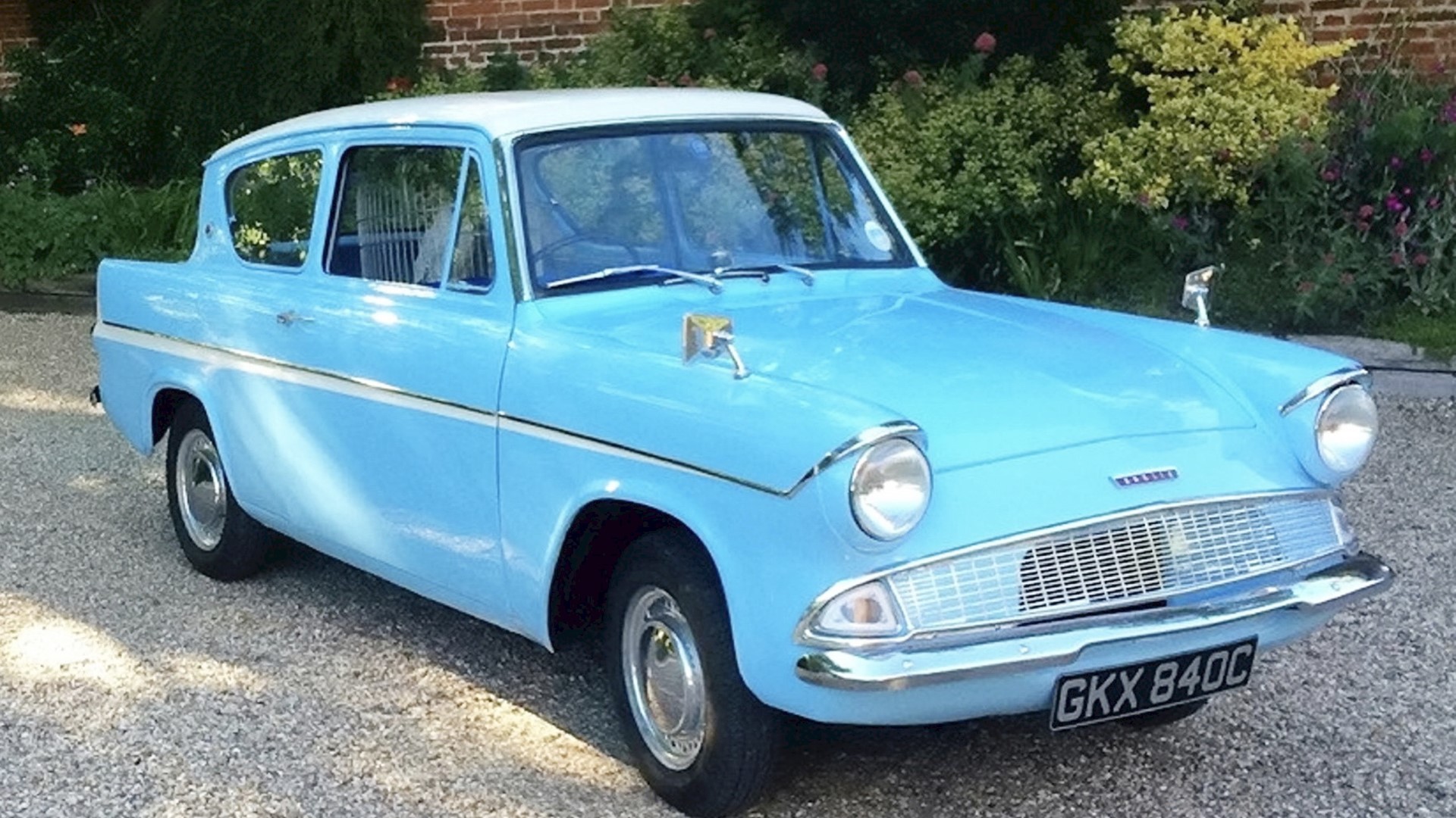 A Replica of the Flying Car from the �Harry Potter� Movies
