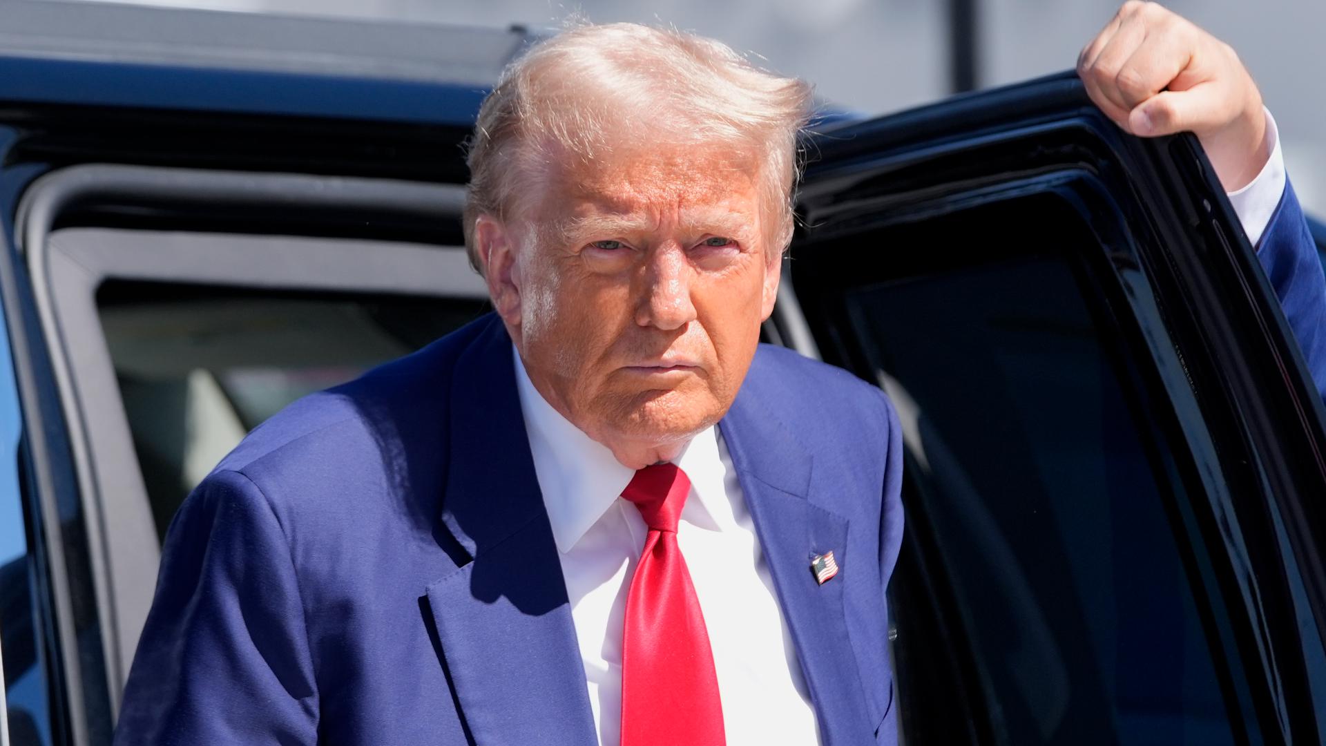 Donald Trump was the target of what the FBI said “appears to be an attempted assassination” at his golf club in West Palm Beach, Florida, on Sunday.