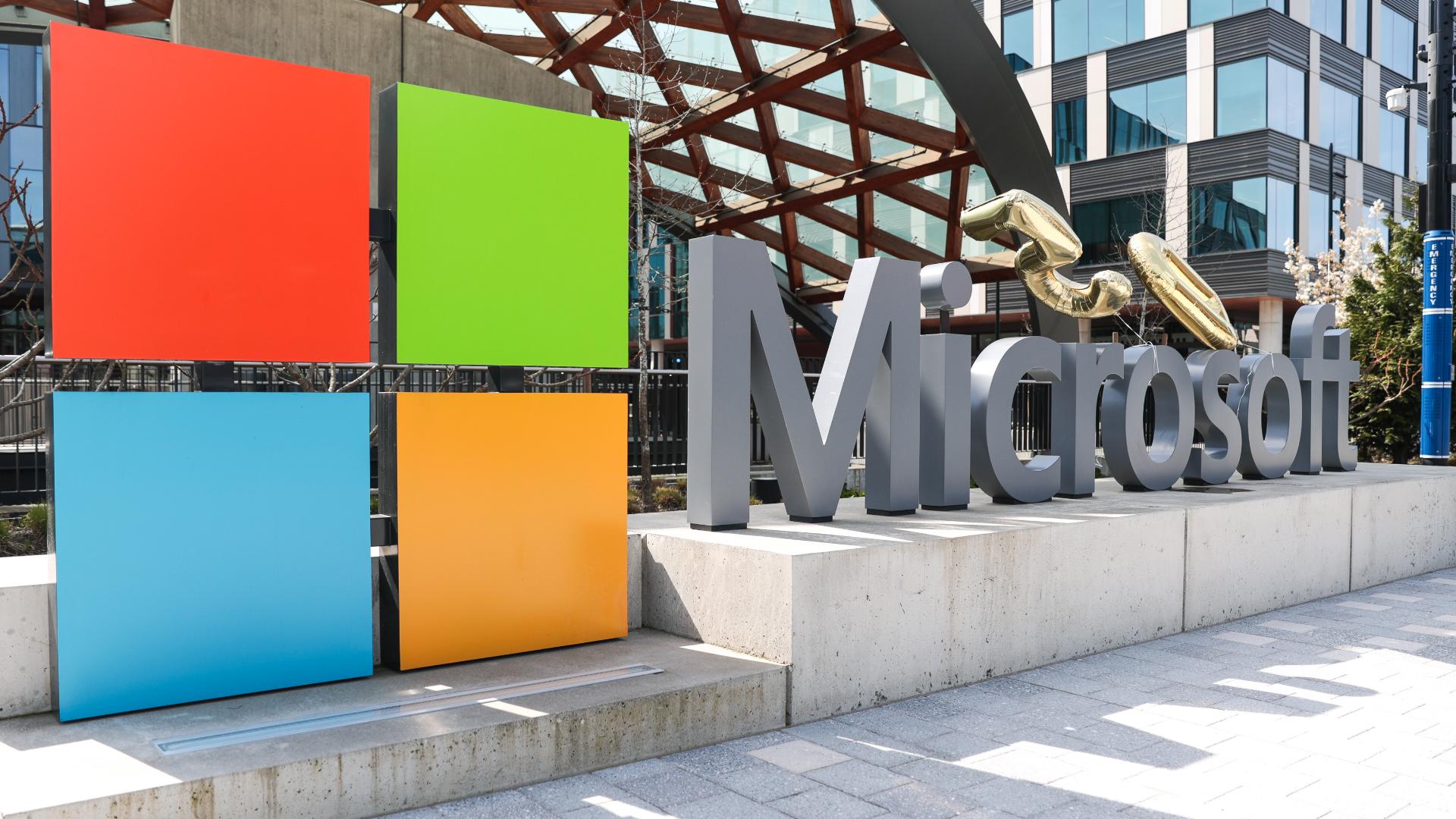 Microsoft reportedly offering voluntary buyouts to more than 25% of its workforce Tech company Microsoft has reportedly offered voluntary buyouts to approximately 60,000 employees, which is more than 25% of its workforce.