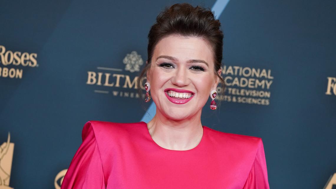 Where is Kelly Clarkson? Report reveals reason why she's missing from ...