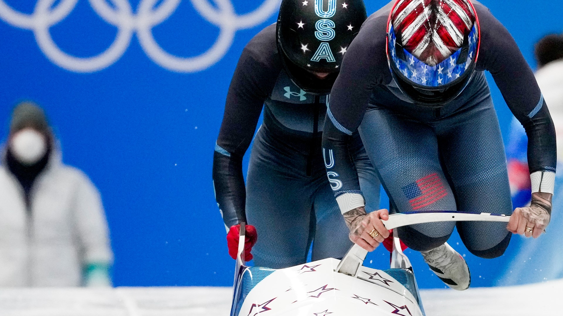 Elana Meyers Taylor wins bronze in bobsled, 5th Olympic medal