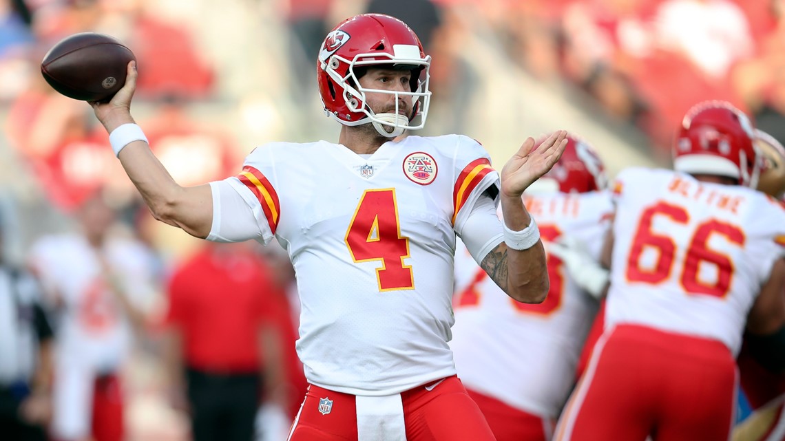 Patrick Mahomes has epic tweet about Chad Henne saving Chiefs season