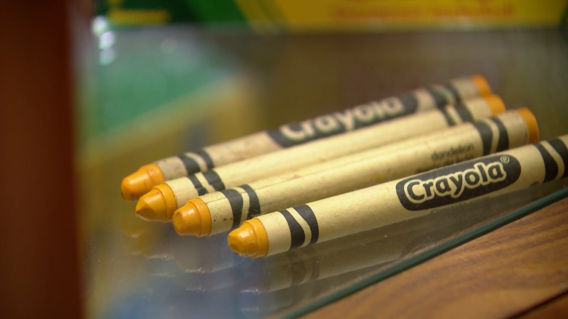 Texas house may hold world's largest Crayola crayon collection