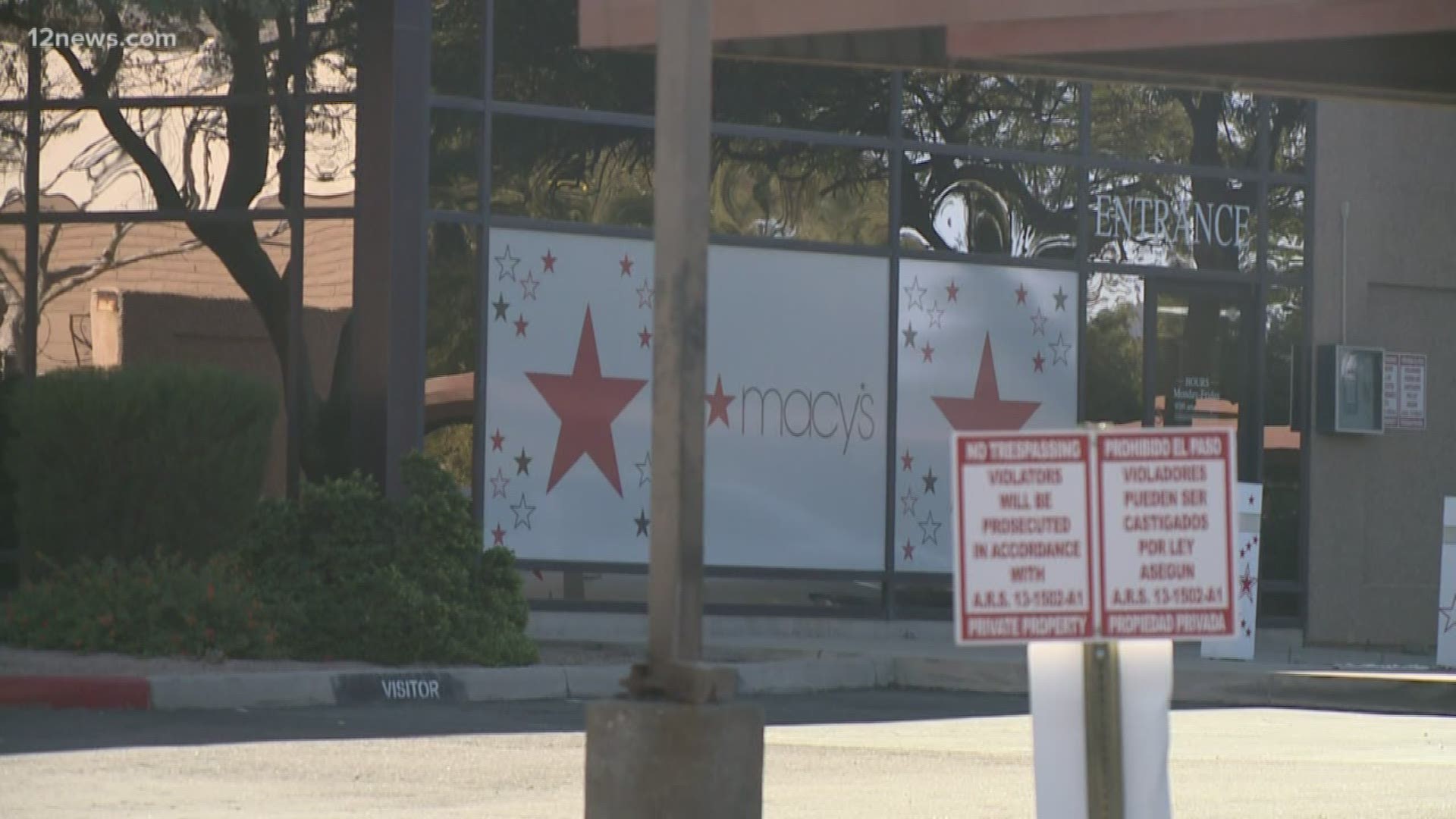 800 people will be out of a job when Macy's closes a Tempe call center in February.