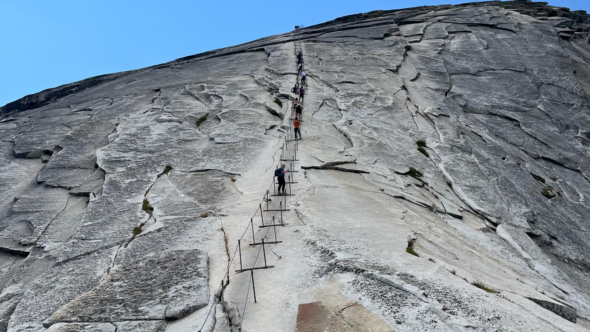 Arizona woman dies while hiking at Yosemite National Park | ksdk.com