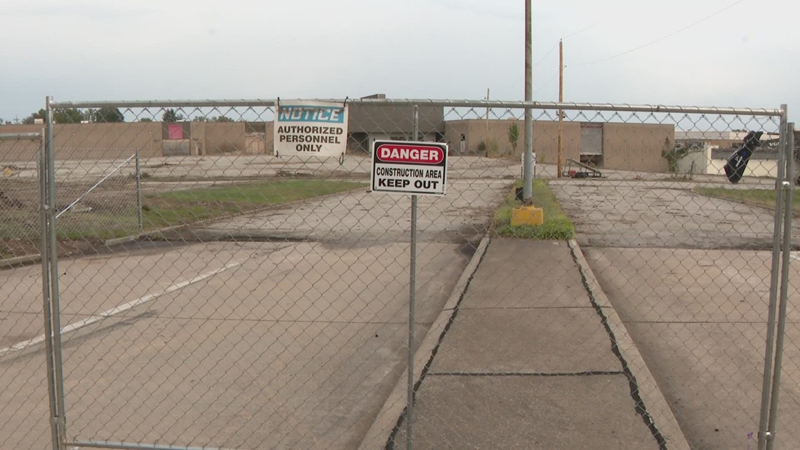 Jamestown Mall in Florissant demolition starts Tuesday - Vimarsana News