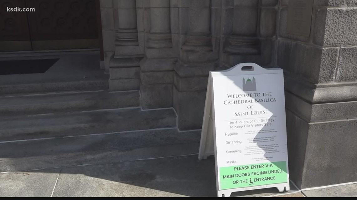 Photos Dennis Jones’ former Ladue mansion sells for 5.68 million