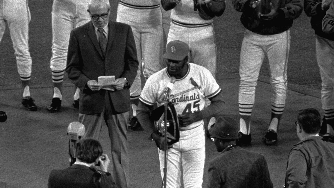 Cardinals Hall of Famer Bob Gibson, one of baseball's most dominating  pitchers of all time, dies of cancer at age 84 – Orlando Sentinel