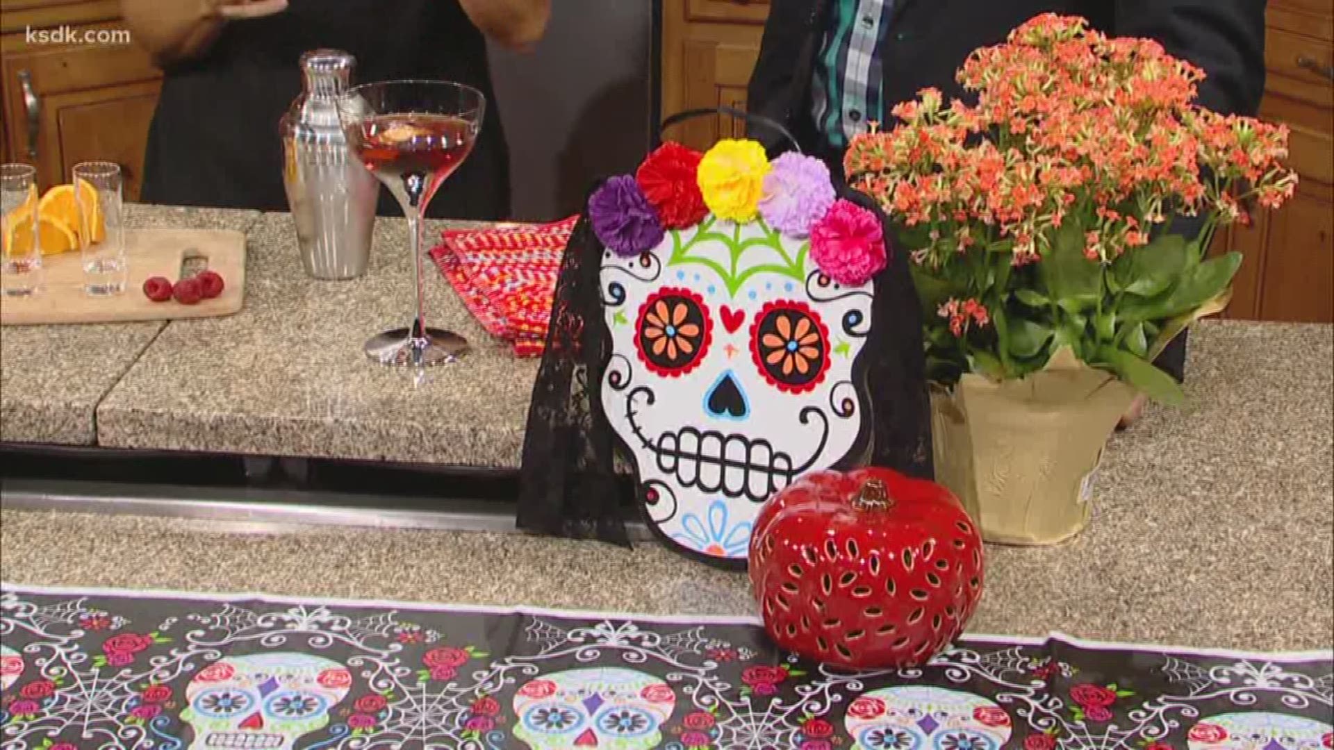 Pia Reinhold shared a recipe for a cocktail that is great for Halloween and can even make a fun trick-or-treating alternative for adults.