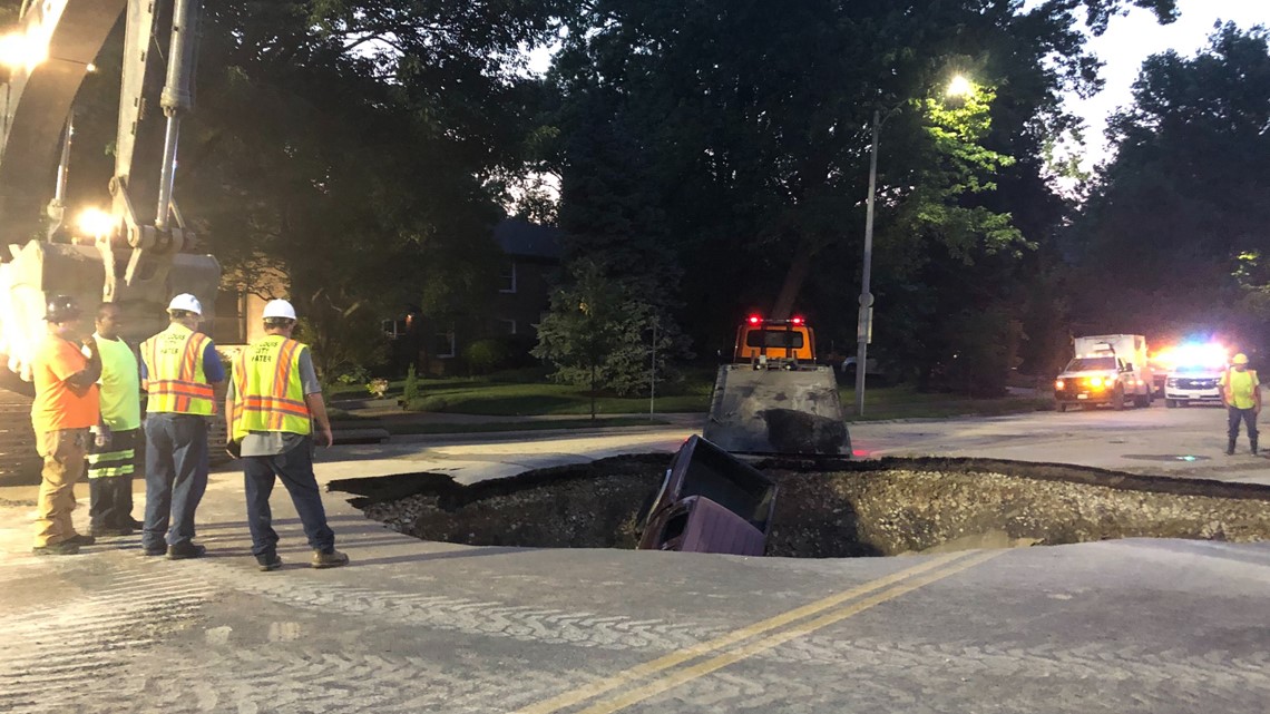 We'd really like to see this 1,000-foot-long slip-n-slide hit the streets  of Louisville this summer – Broken Sidewalk
