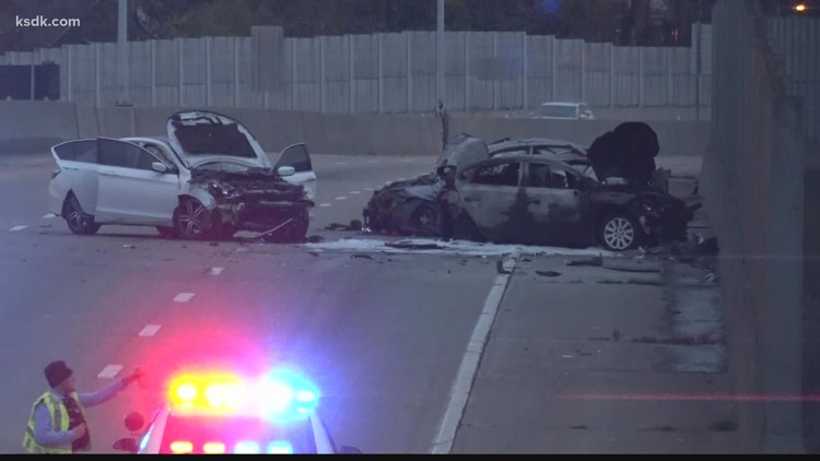 1 driver dies, 2 injured in I-64 crash in St. Louis Sunday | ksdk.com
