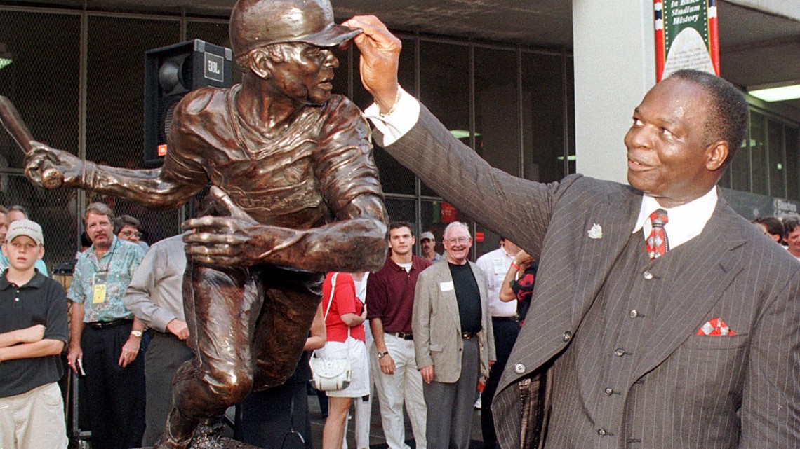 Photo: Baseball Hall of Fame member Lou Brock celebrates 75th birthday -  SLP2014062209 