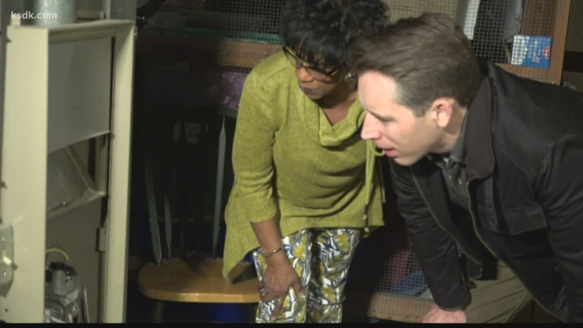 Residents complaints of no water, sewage issues, trash and more prompting U.S. Senator Josh Hawley to tour the apartments and speak to residents one on one.