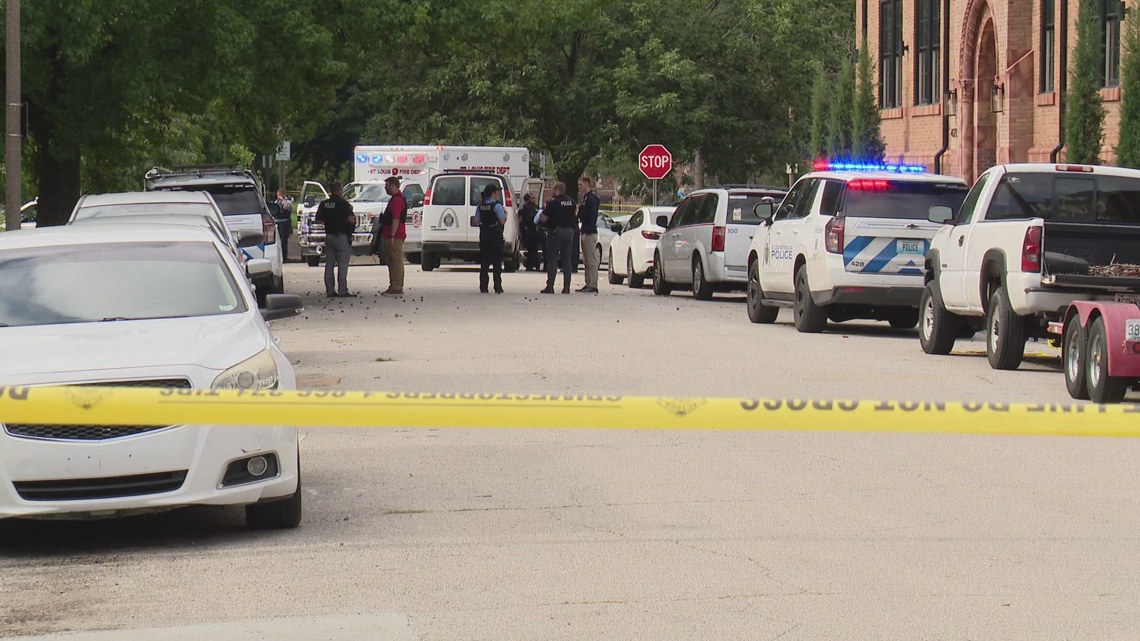 'Armed woman' dead after shooting involving St. Louis police | ksdk.com