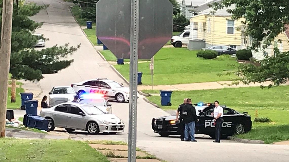 Breckenridge police officer hits Overland police officer during pursuit