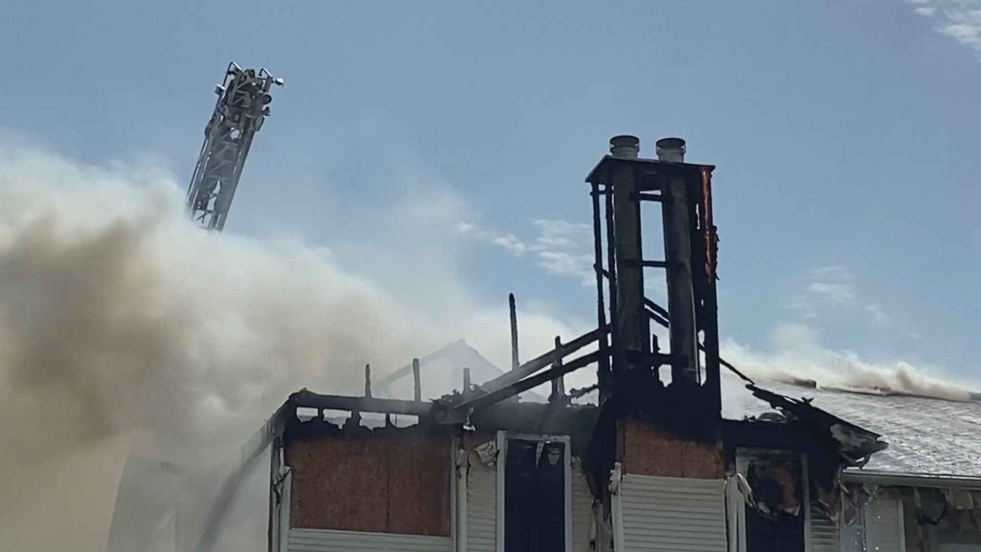 Firefighters are responding to a large fire in O'Fallon, Missouri. The fire broke out sometime before 11 a.m. Tuesday at the Enclave at Winghaven Apartments.