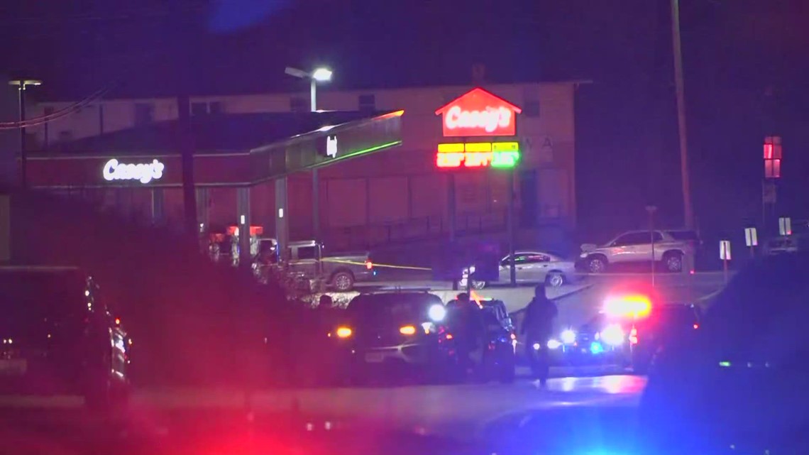 Police standoff in Hermann after man allegedly shoots 2 officers