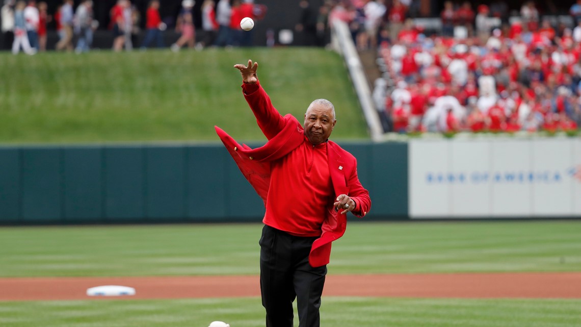 At 64, Ozzie Smith says he can still pick it at shortstop