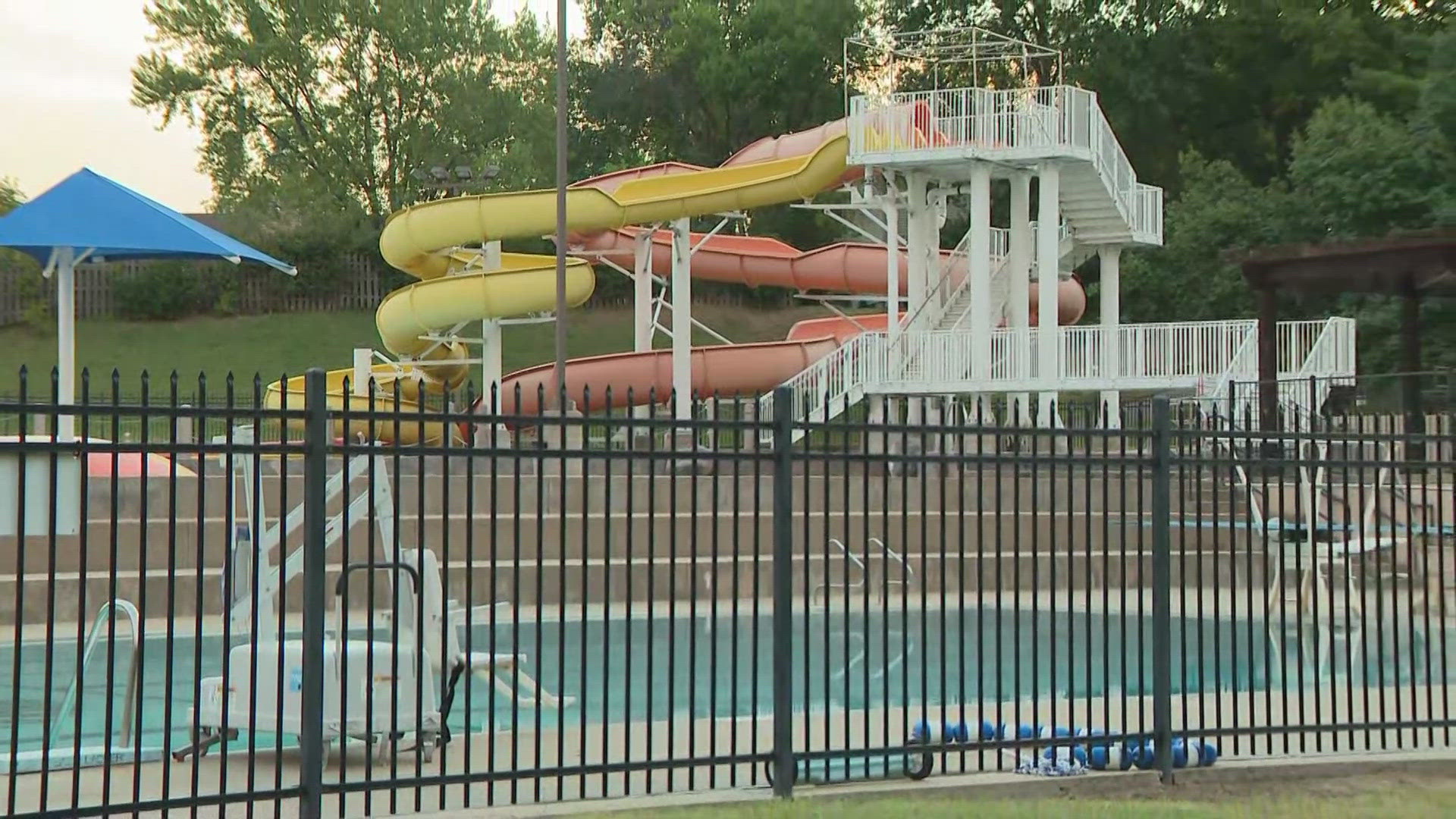 St. Louis-area swimming pools are wrapping up the 2024 season with events that give pups a chance to take a plunge.