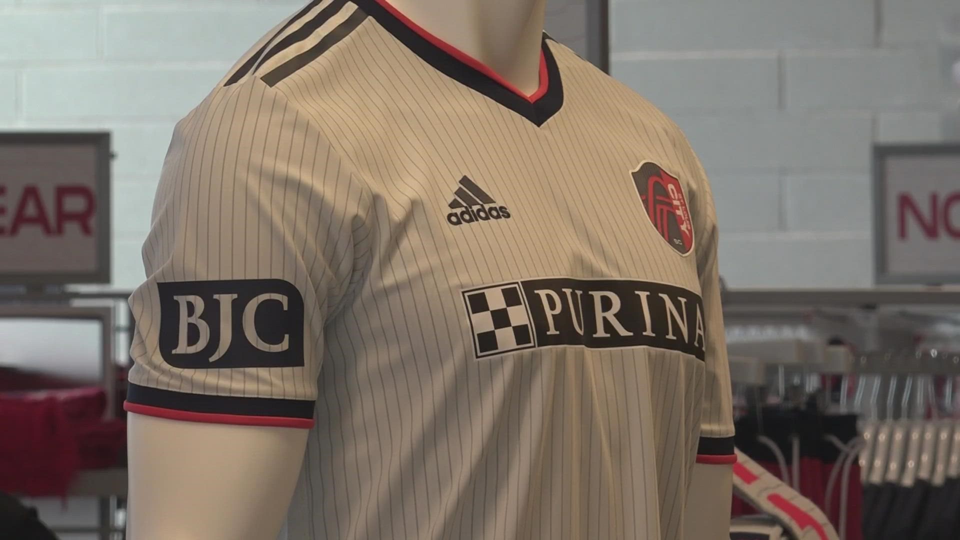 City SC unveils its road jerseys, a tribute to the Gateway Arch
