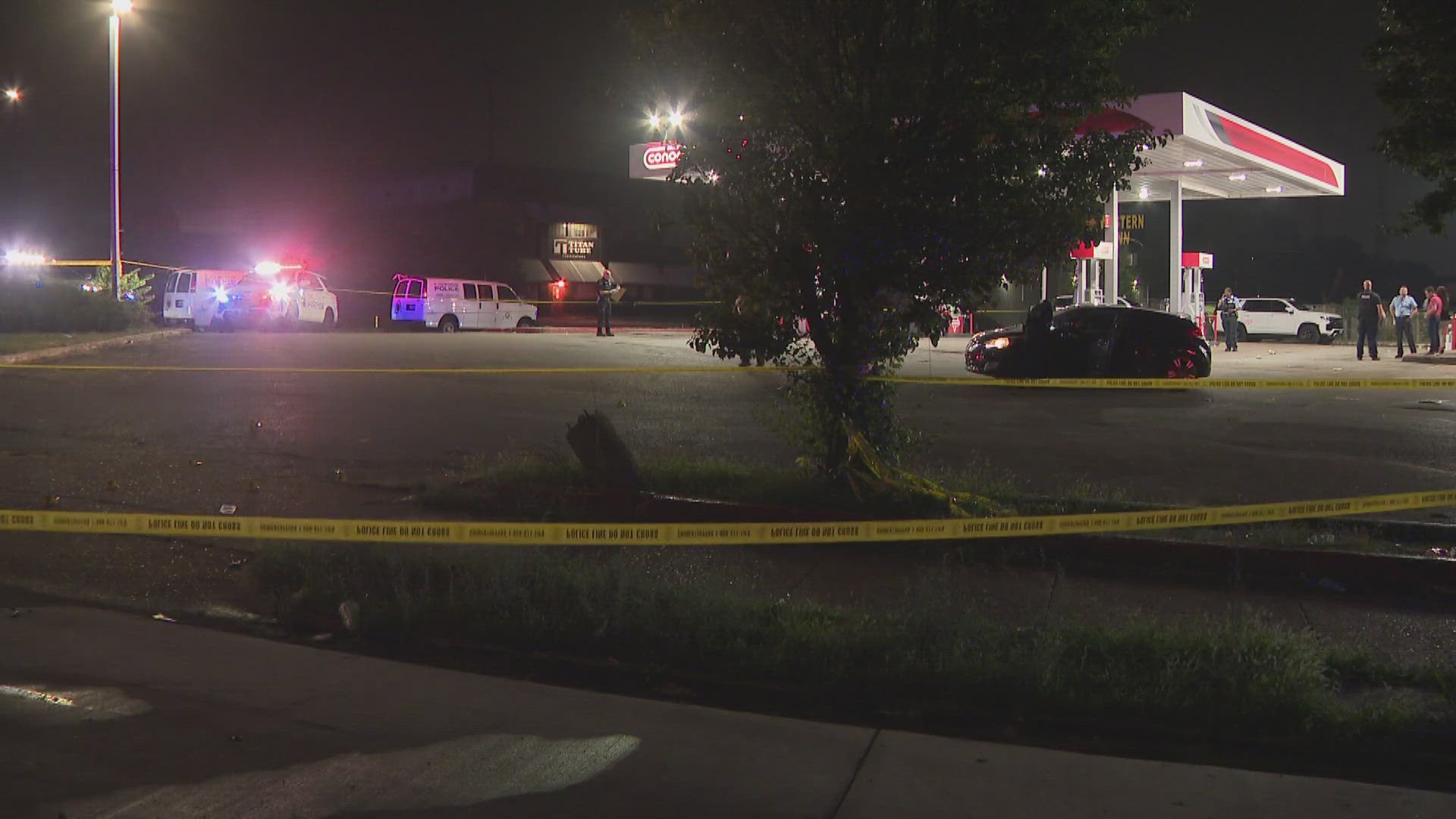Woman dies after being shot inside car at St. Louis gas station | ksdk.com