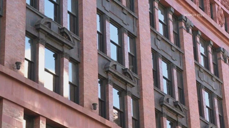 St. Louis leaders condemn downtown loft, ordering management to answer safety issues