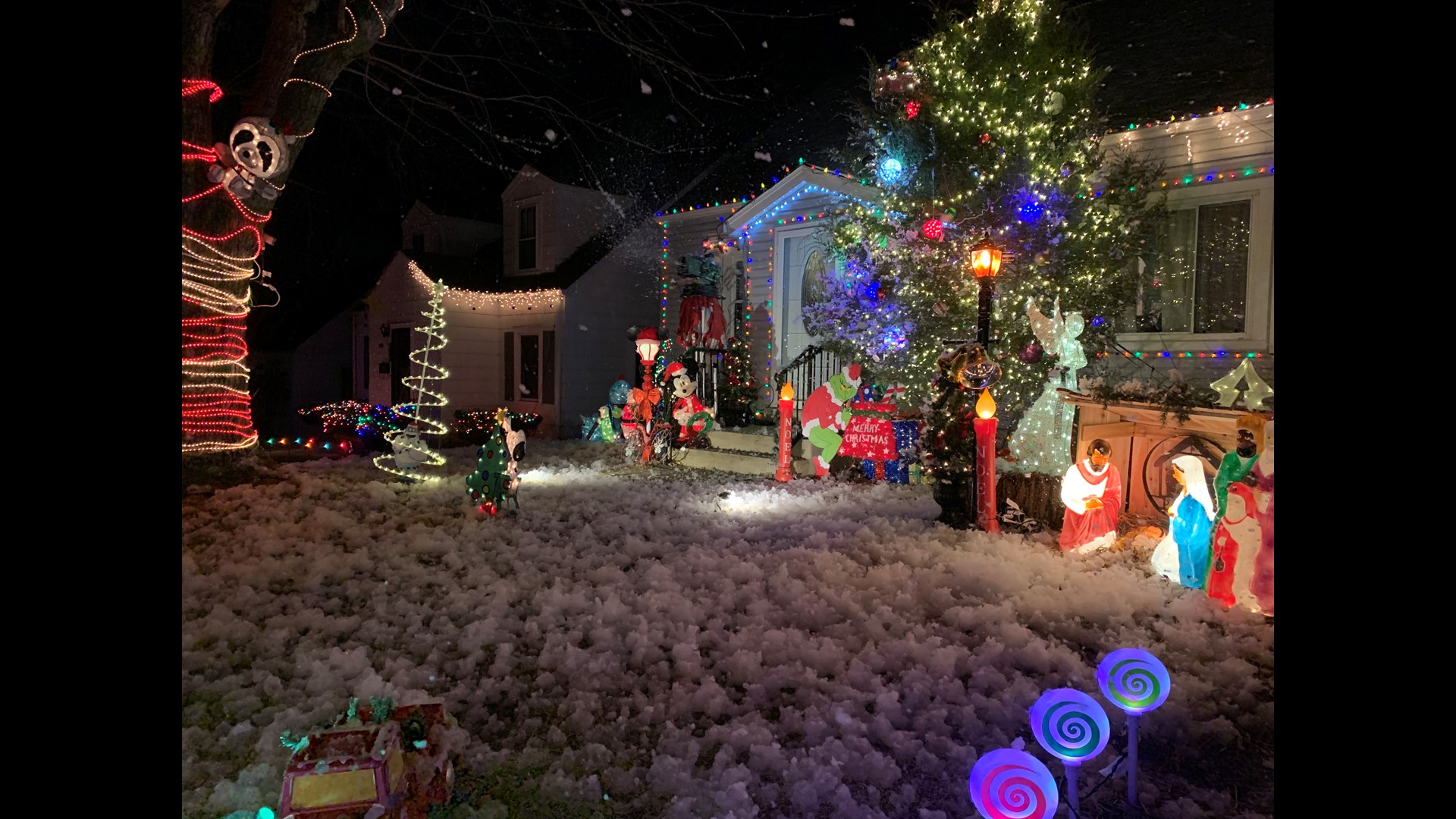 Where to see the best Christmas lights displays in St. Louis area