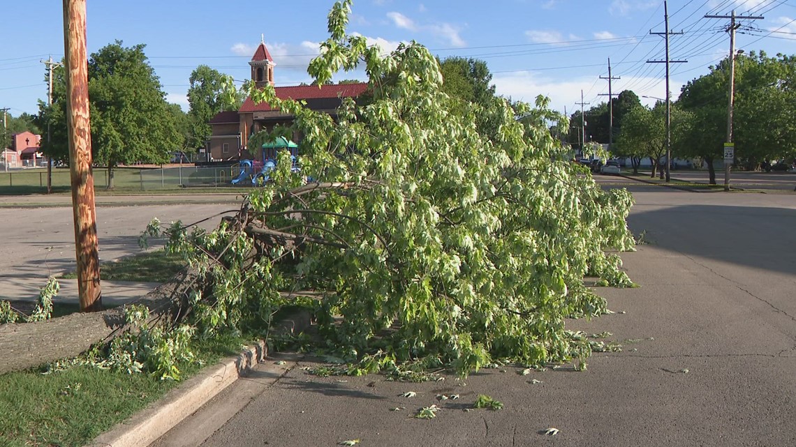 Storm cleanup continues in St. Francois County