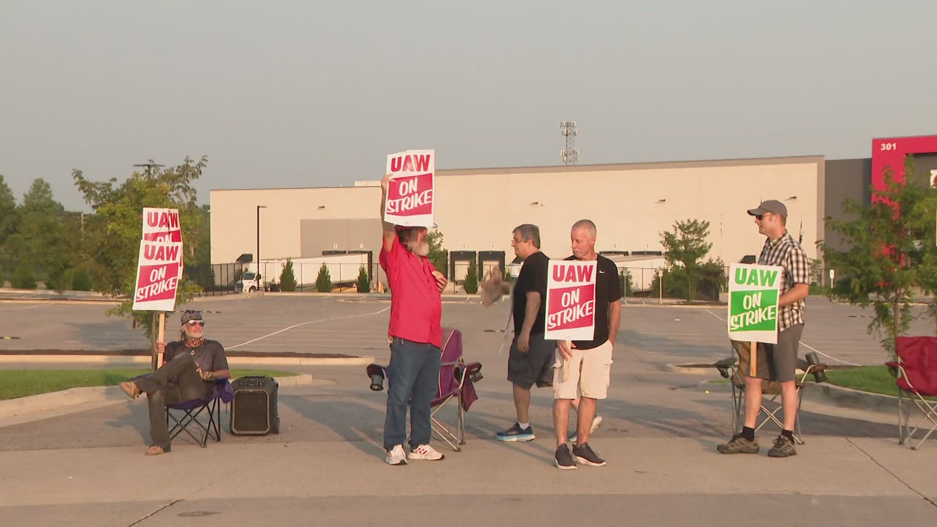 UAW Local 282 President Bill Hugebeck said the union reached a tentative deal with Lear and workers returned to the assembly line Thursday morning.