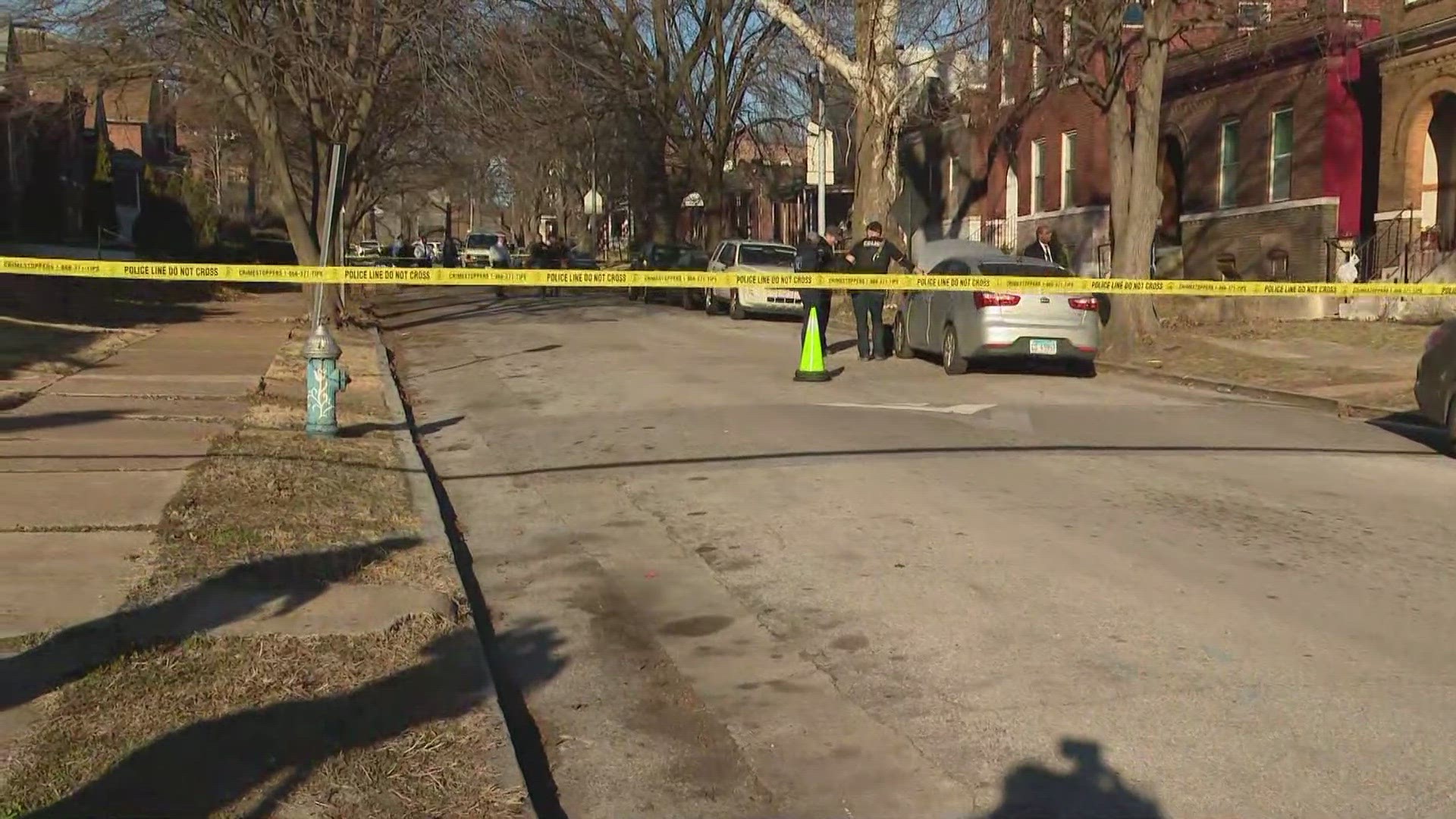 St Louis County Officer Shoots Man In St Louis City Police Say st-louis-county-officer-shoots-man-in-st-louis-city-police-say