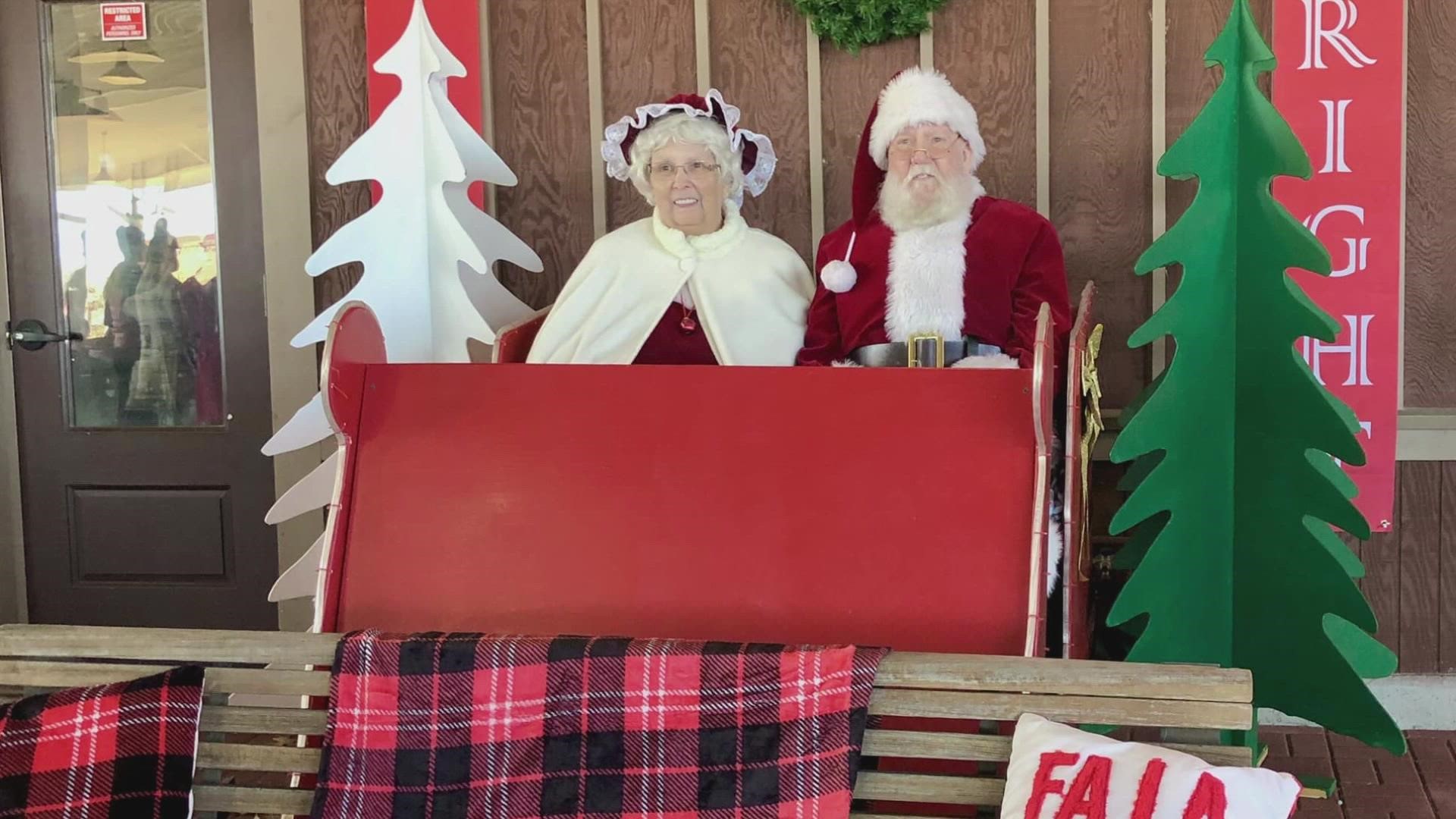 Santa and Mrs. Claus were spotted shopping in Washington, Missouri, and we got an exclusive interview. The town is preparing for its “Santa at the Market” event.