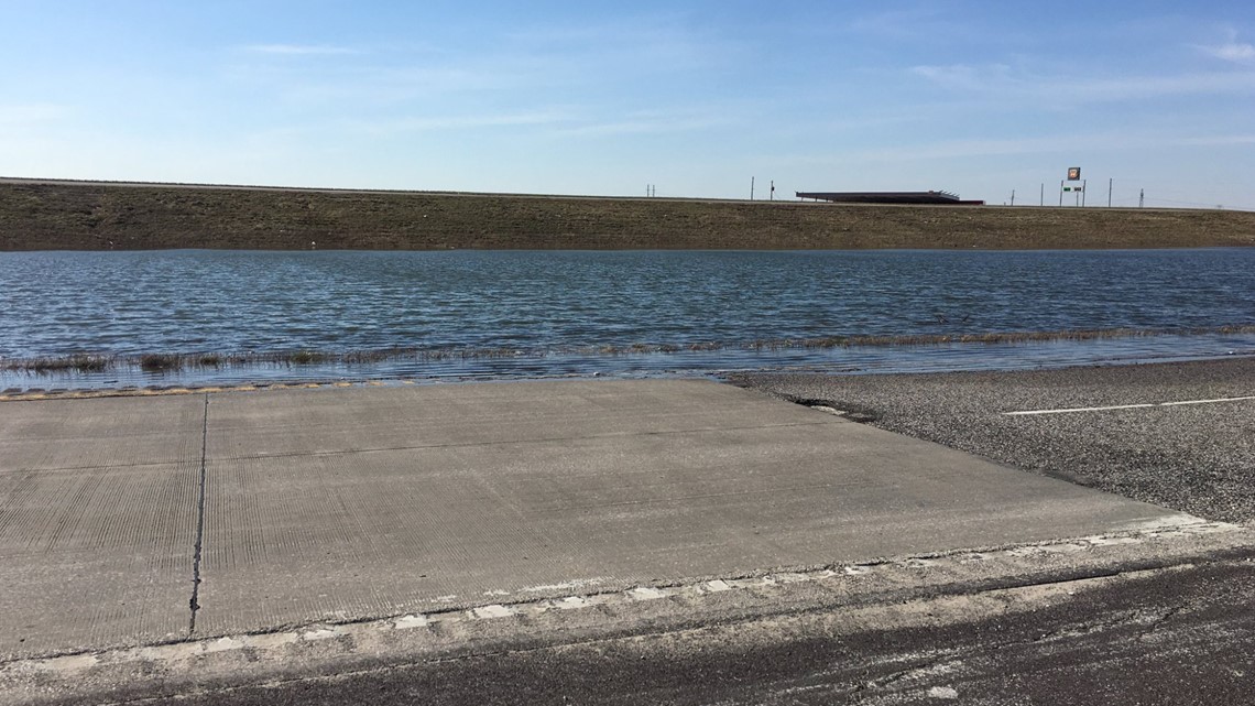 Gas Prices Near Me >> Mississippi River flooding forces Route 67 traffic to ... Gas Prices Near Me >> Mississippi River flooding forces Route 67 traffic to ...