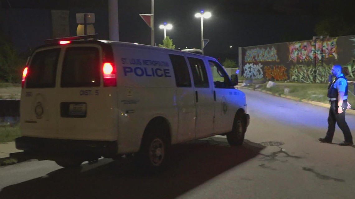 1 dead, 1 injured in shooting near downtown St. Louis | ksdk.com