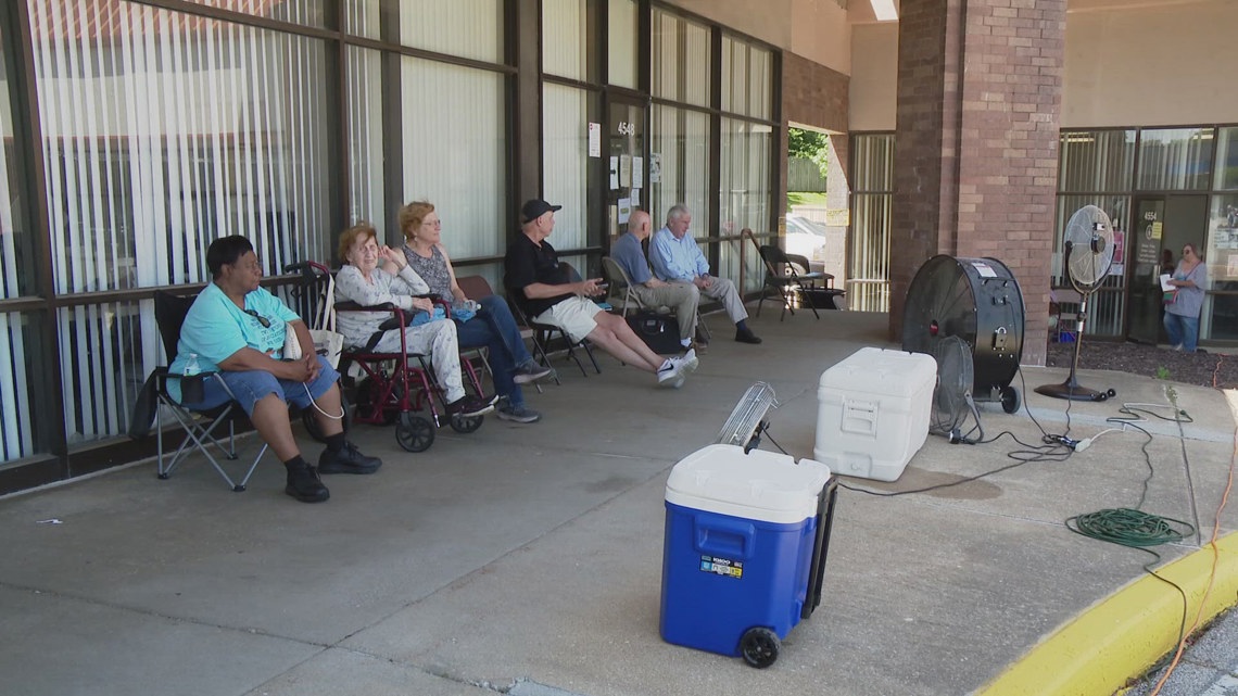 'There's got to be a better way:' Seniors wait outside in dangerous heat to apply for the property tax freeze