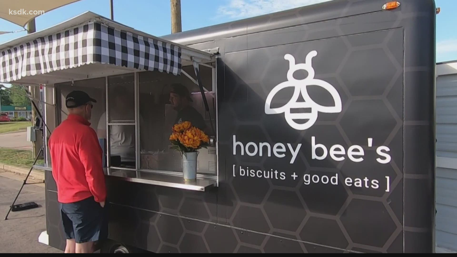 Photojournalist Kenney Koger learns more about Honey Bee’s Food Truck.