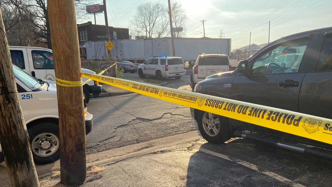 St. Louis shooting: 16-year-old boy in critical condition - Vimarsana News