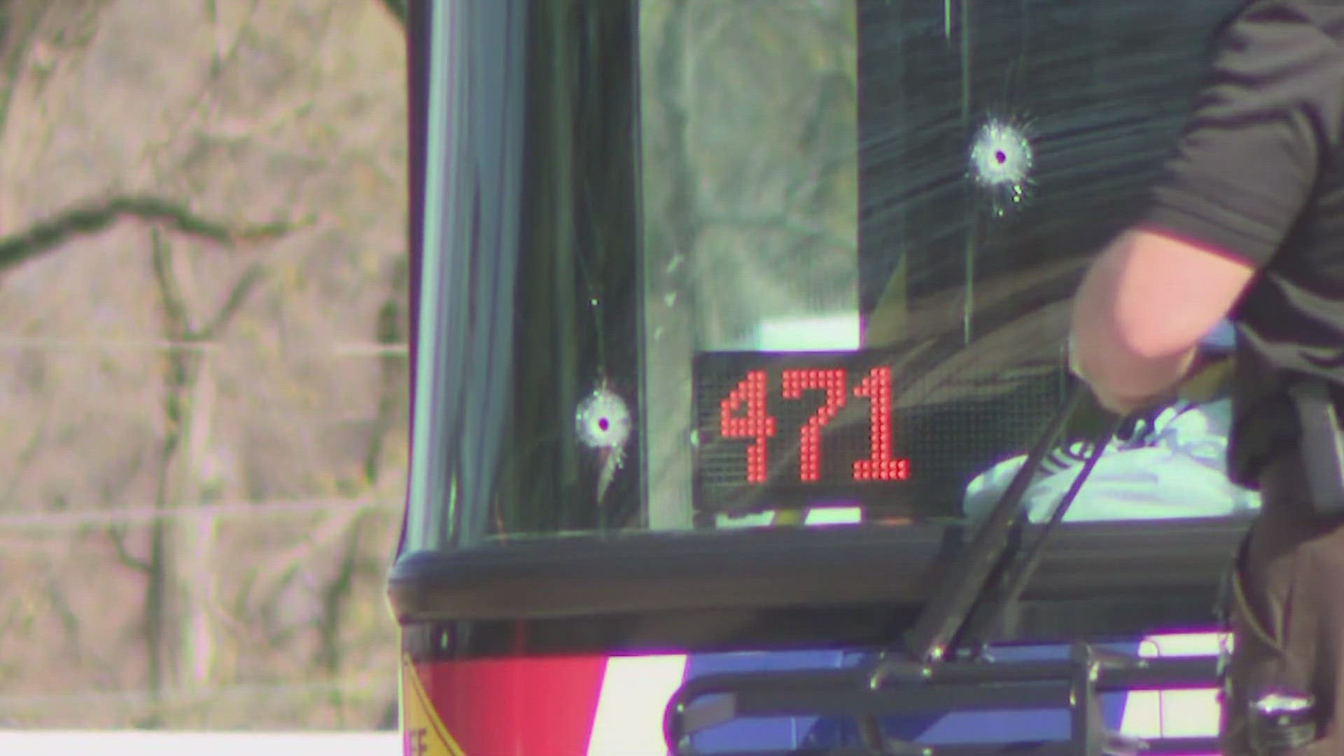 1 dead, 1 injured after shooting on Metro bus in Berkeley Monday ...