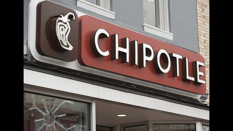 Chipotle looks to hire 15,000 amid continuing labor shortage