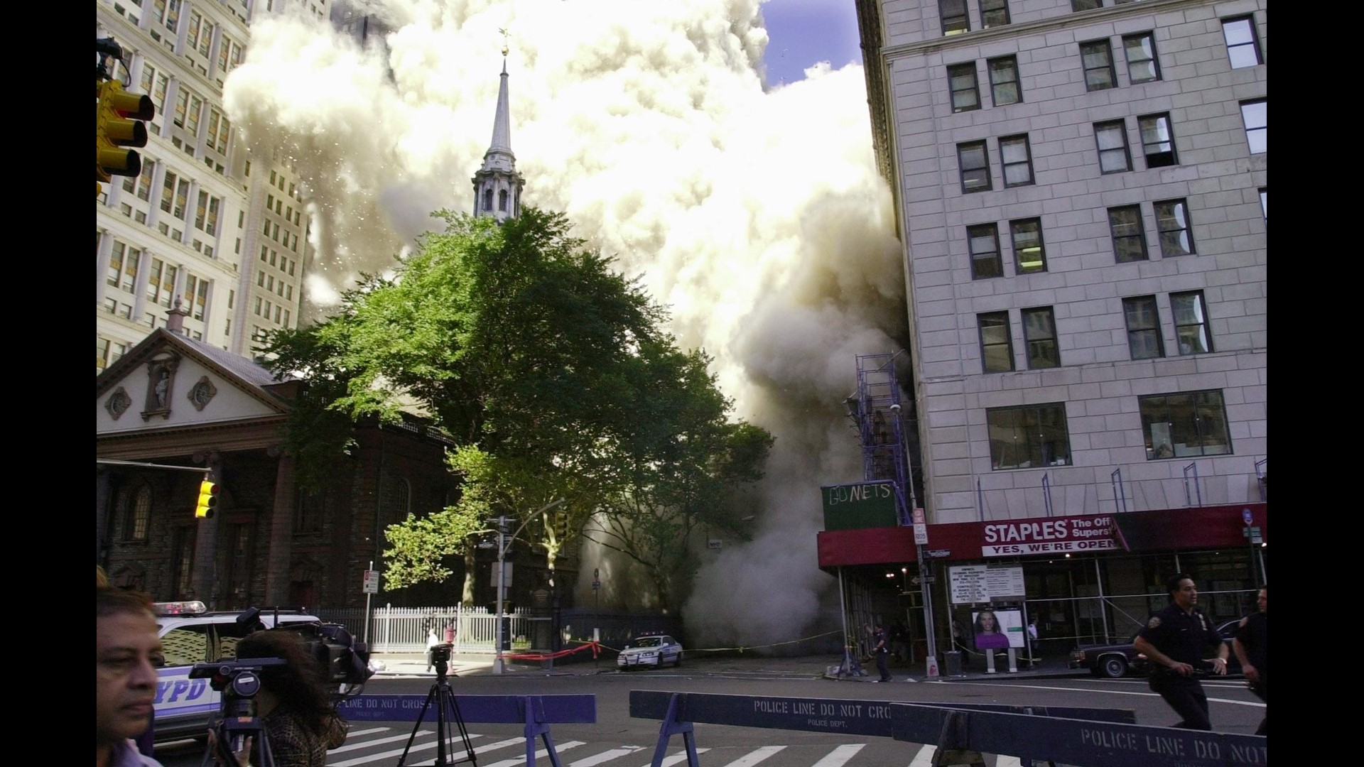 9/11 costume at Dragon Con depicts dolls jumping from buildings | ksdk.com