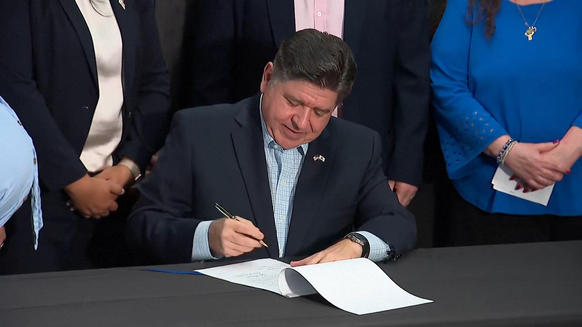 Illinois Gov. JB Pritzker signs law creating temporary rebate program ...