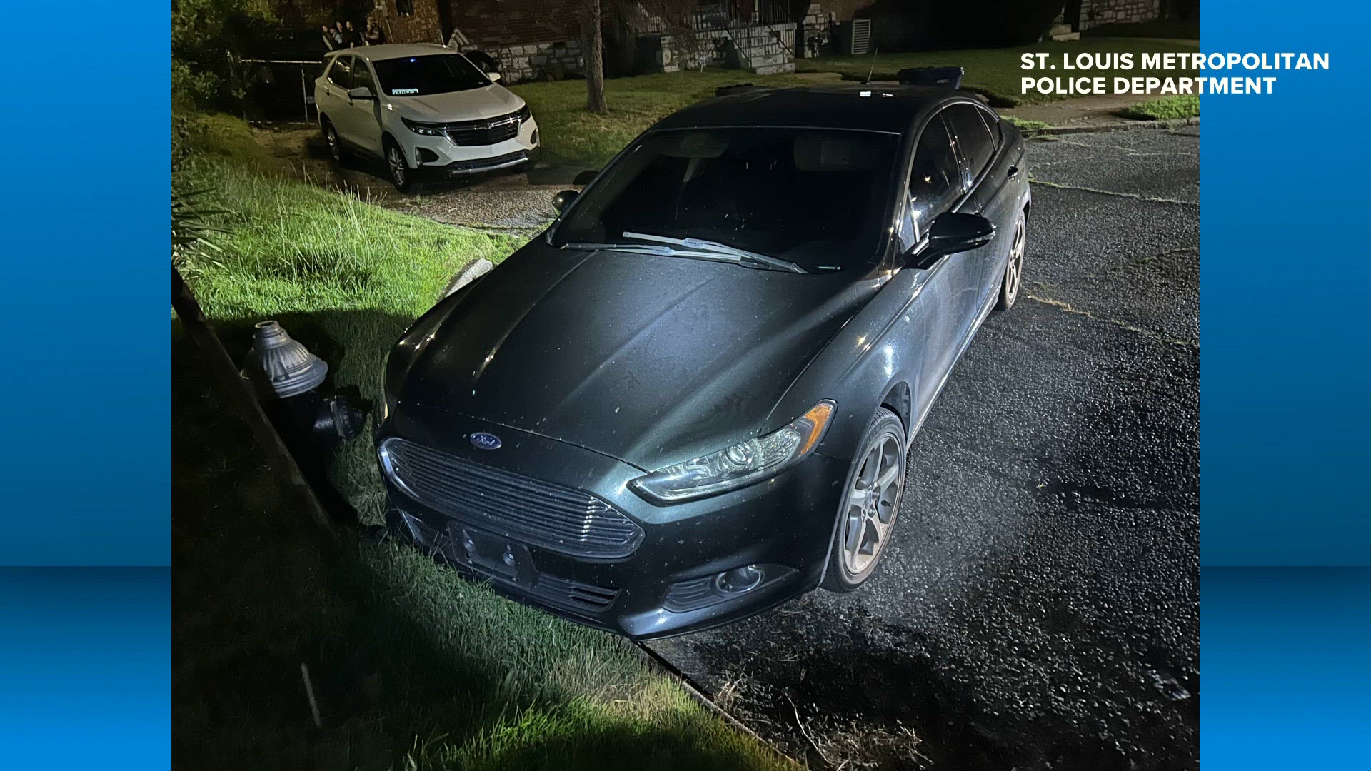 Coverage image for: Manhunt underway after 'attempted ambush' of St. Louis police officers