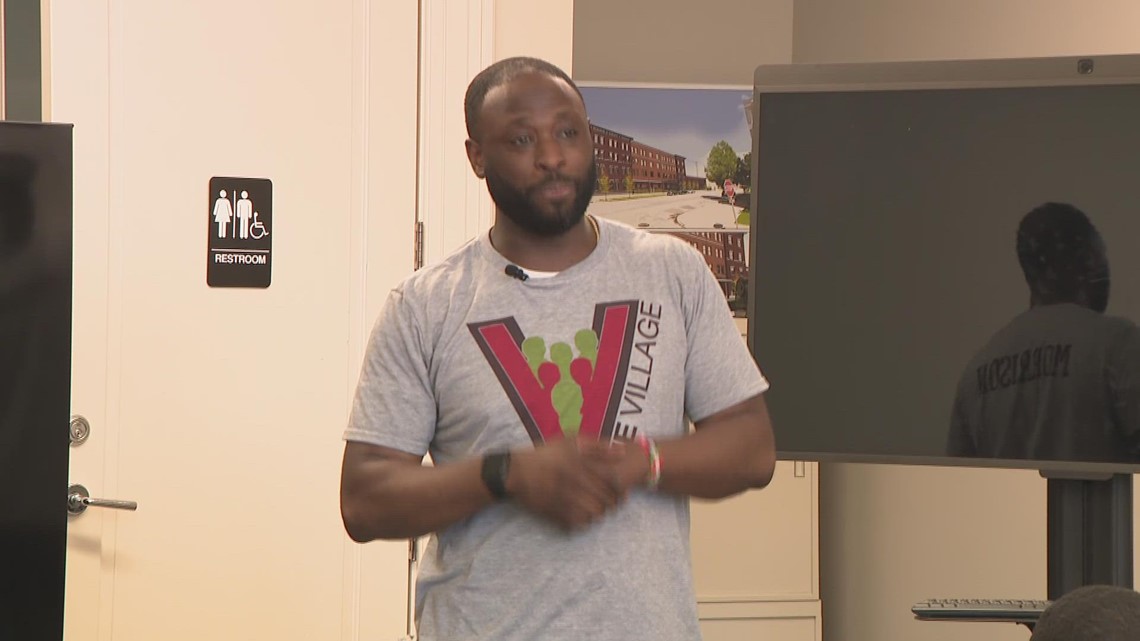 Former St. Louis teacher starts non-profit to help young men learn to be leaders