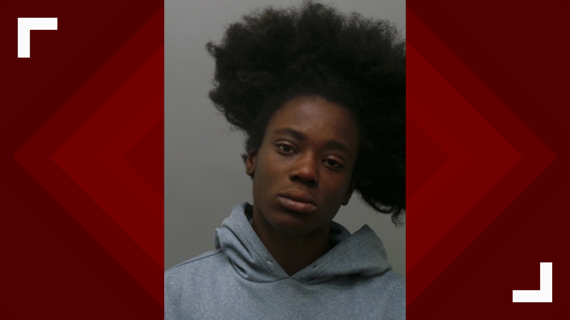 St. Louis woman charged after death of baby left alone for 5 hours ...