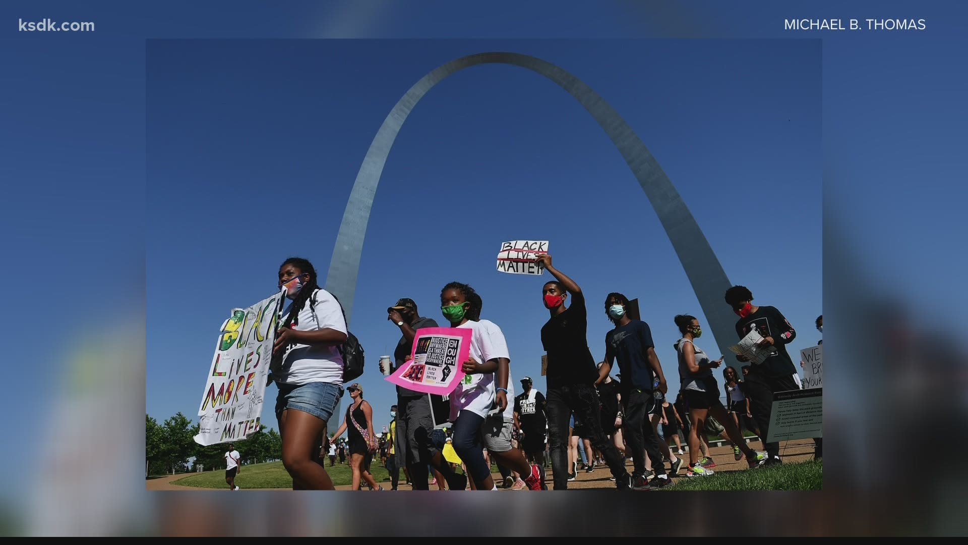 Photographer records gripping current moments in St. Louis | nrd.kbic-nsn.gov