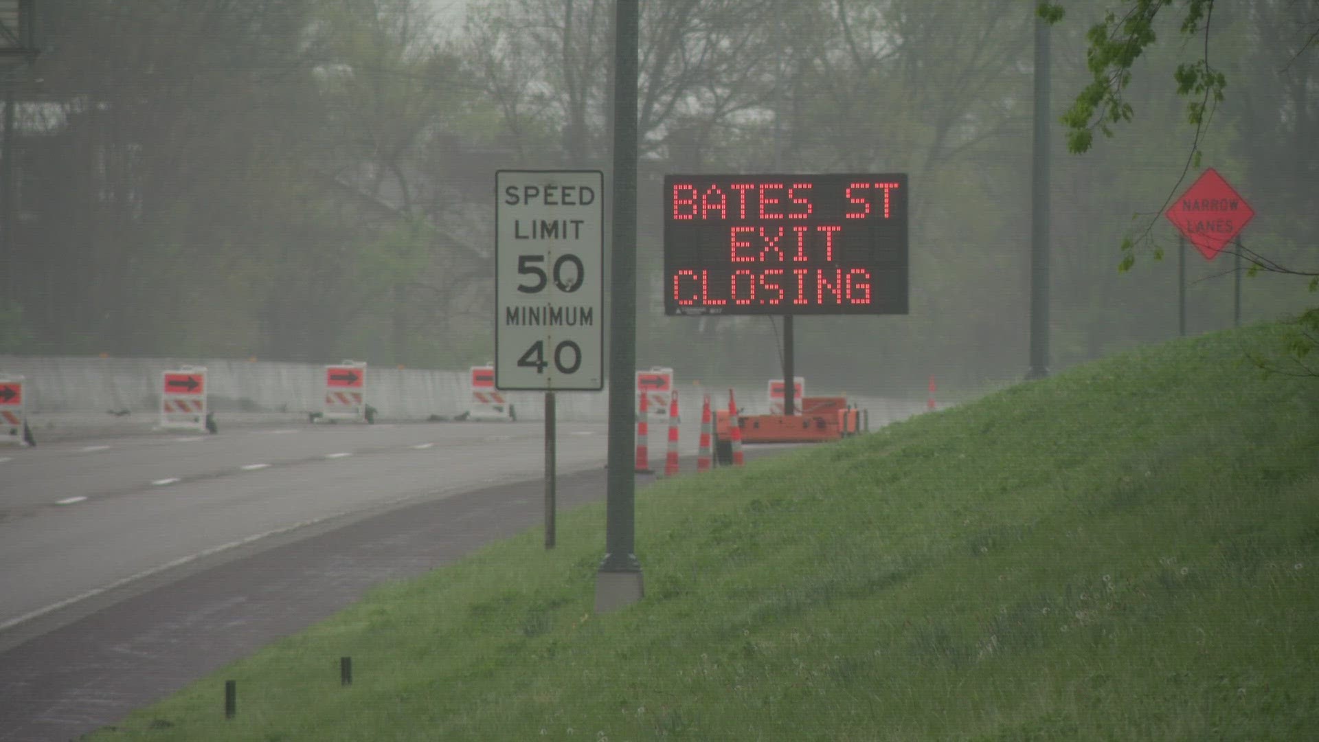 Weather postponed road construction on the southbound I-55 ramp to Bates Street until Monday morning. Drivers can use Loughborough to get around the closure.