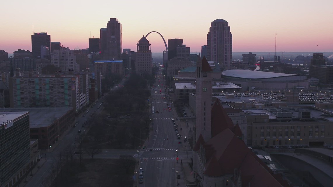 Downtown crime pushes longtime trade show out of St. Louis to Denver - Vimarsana News