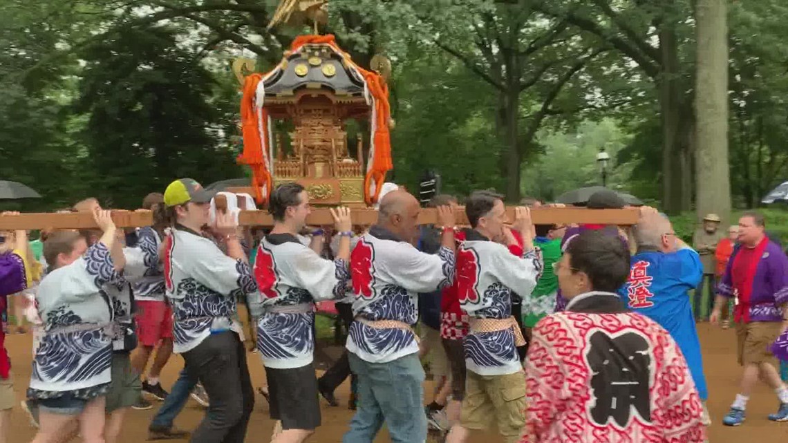 Missouri Botanical Garden Hundreds For Japanese Festival