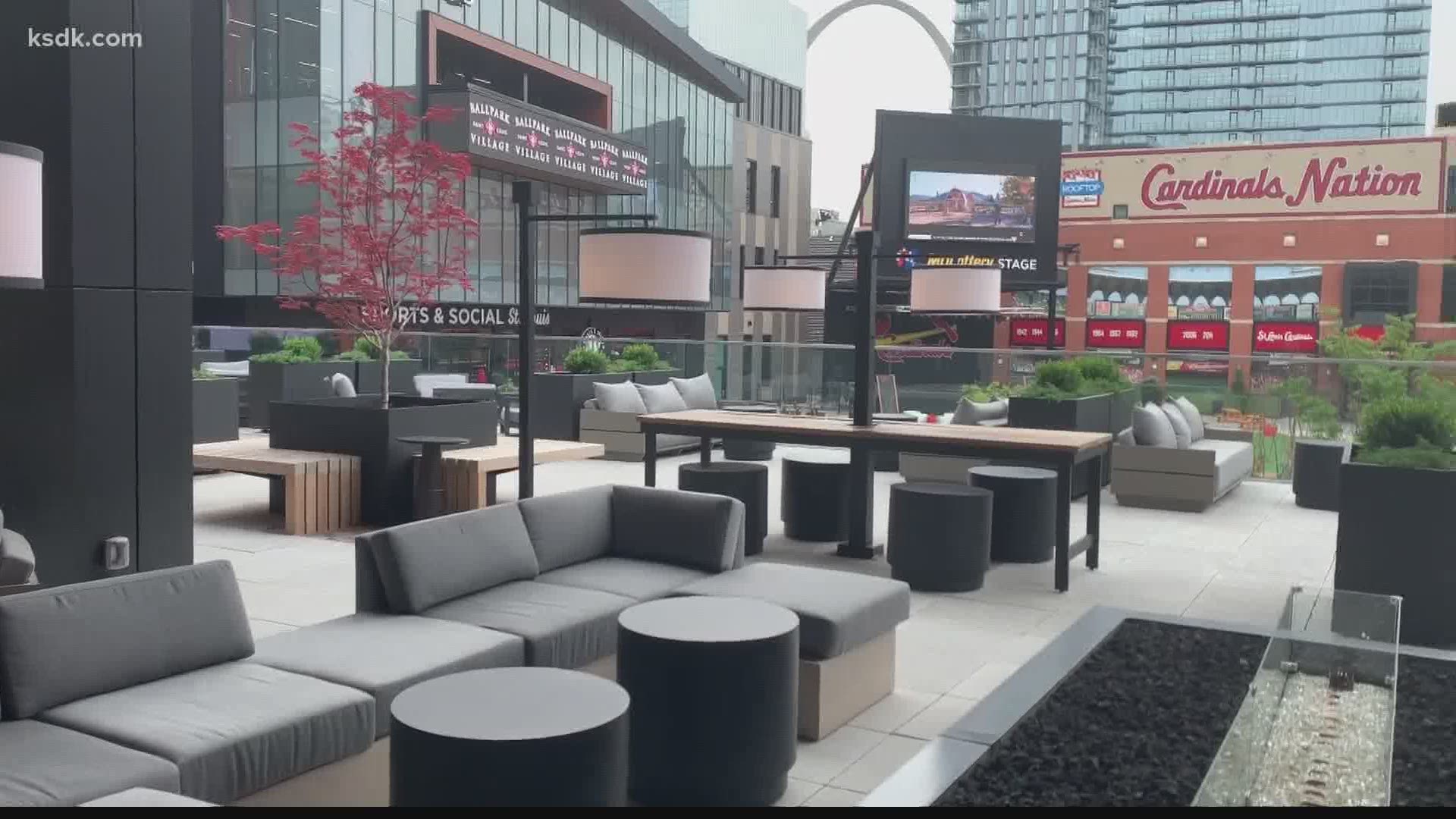 Experience comfortable seating areas, dining tables, an over-sized fire pit, a 12-foot outdoor viewing screen and incredible views of Busch Stadium.