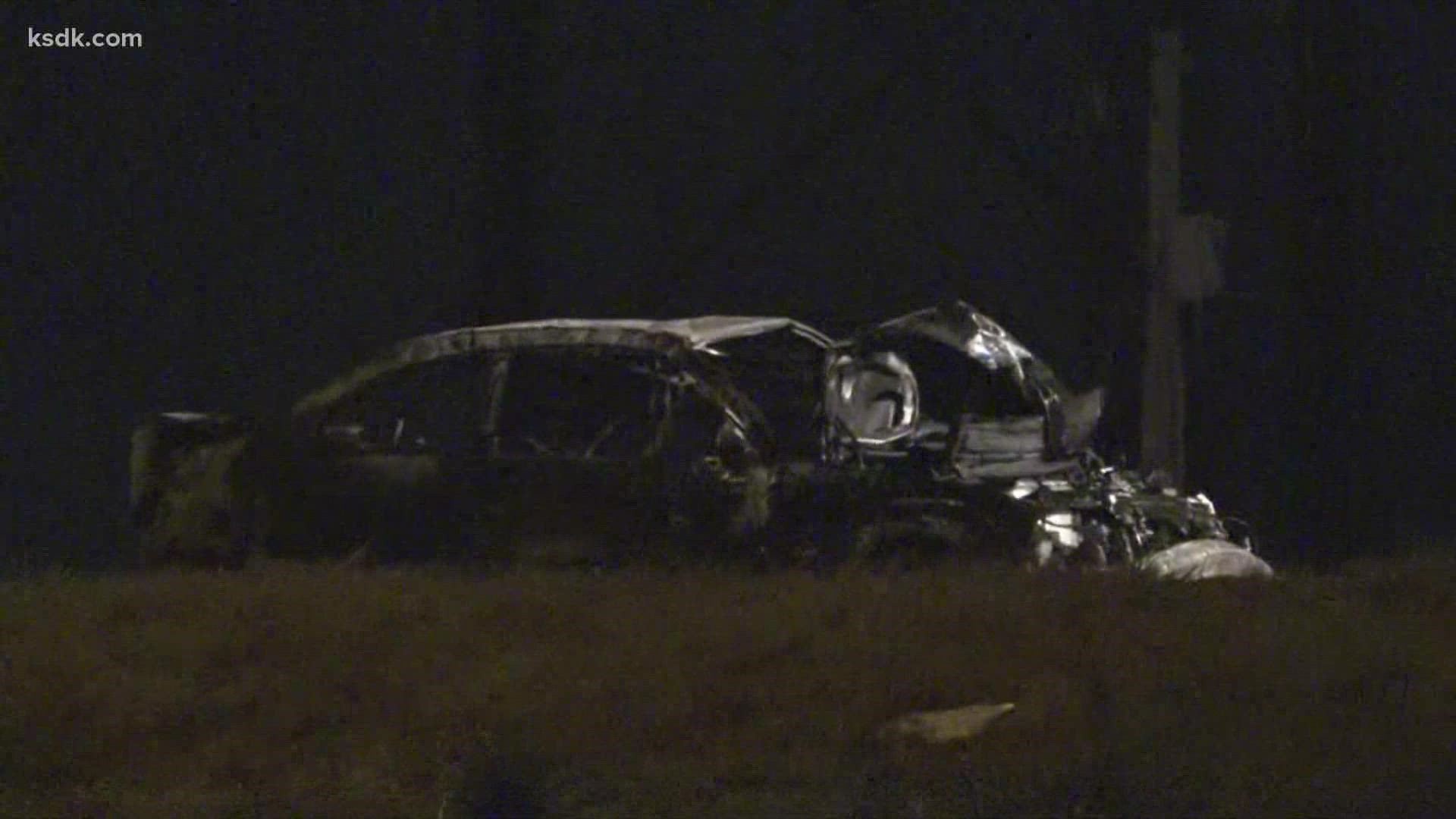 A deadly crash closed SB I-55 near Gasconade Street Wednesday morning. St. Louis police said a man was taken to an area hospital where he was pronounced dead.